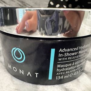 Monat Advanced Hydrating In-Shower Masque